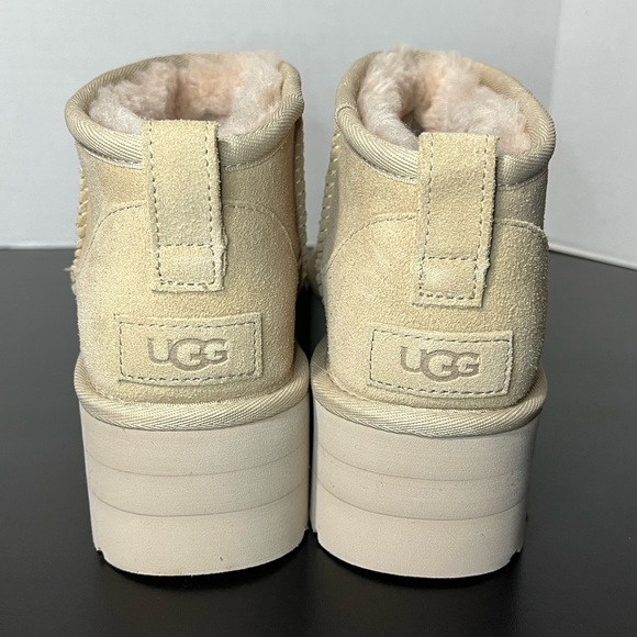 Women’s UGG classic ultra mini platform boot - Picture 5 of 6